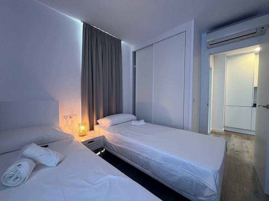 Apartamentos Aurea Pal 8 Y Gran Atenea Esperanto 5 Benidorm Dış mekan fotoğraf
