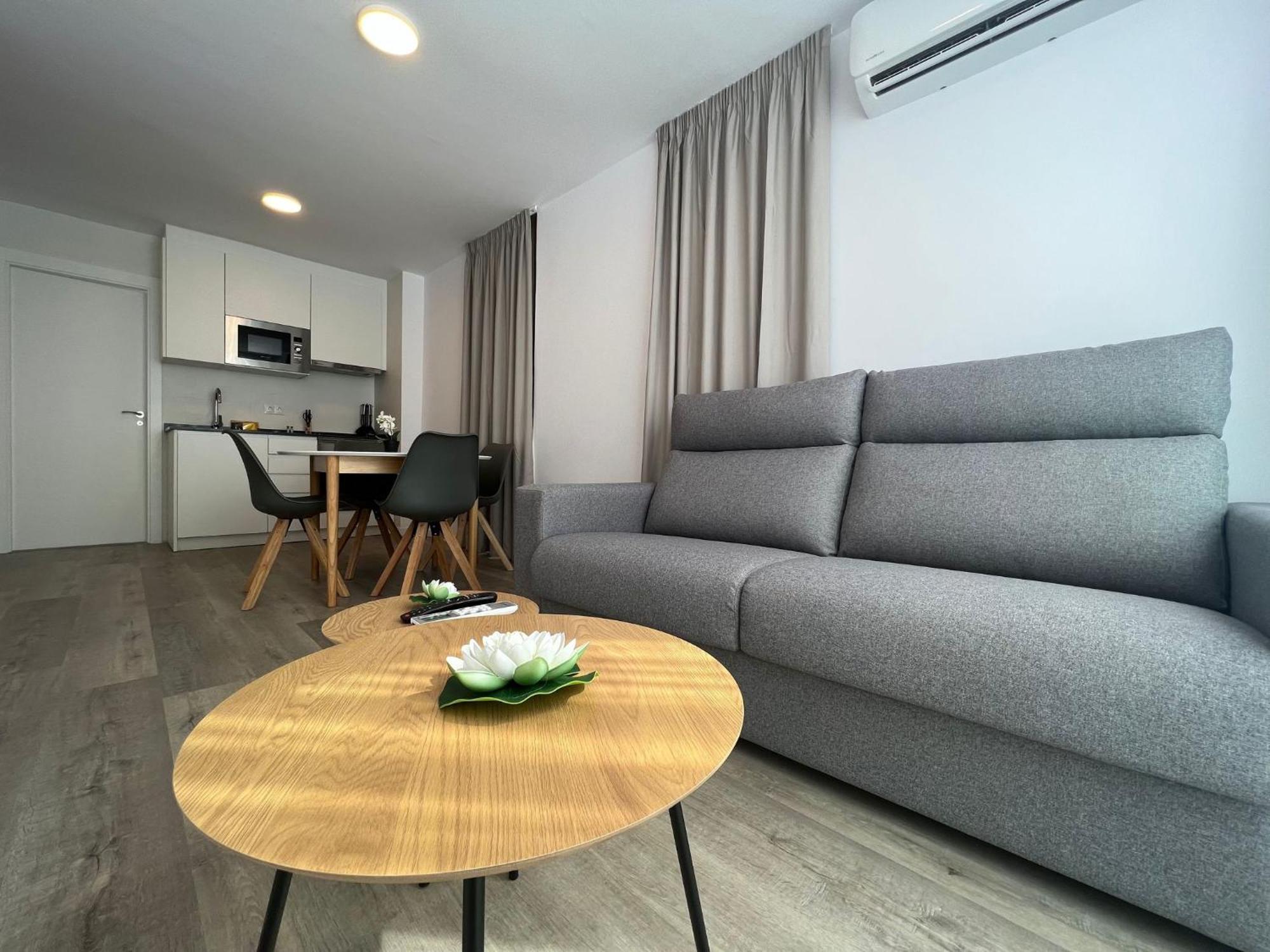 Apartamentos Aurea Pal 8 Y Gran Atenea Esperanto 5 Benidorm Dış mekan fotoğraf